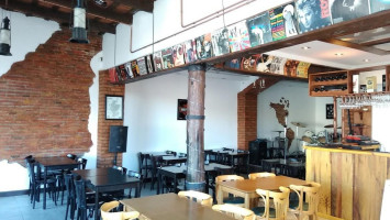 Niceto Resto-pub inside