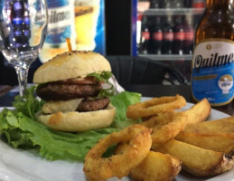 Mak Sandwicheria, Parrilla Y Más. food