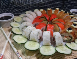 Suru Sushi food