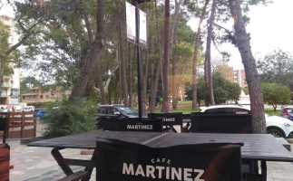 Café Martinez outside