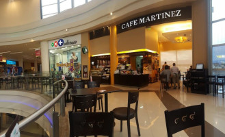 Café Martínez food