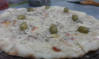 Pizzería La Única food