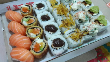 Sushi Fans food