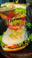 Pizzería Midabi food