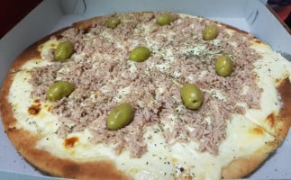 La Barra'k Pizzas food