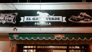 El Gato Verde outside