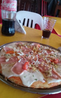 Pizzas Mitre food