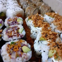 Shima Sushi food