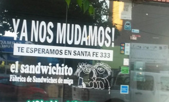 El Sandwichito outside