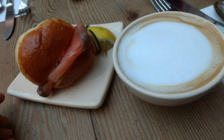 Le Pain Quotidien food