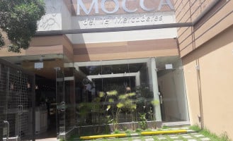 Mocca outside