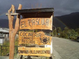 El Pascua outside