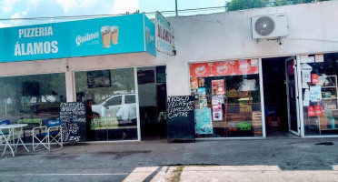 Alamos Pizzeria Y Maxikiosco outside