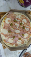 Tucus Pizza food