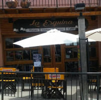 Parrilla La Esquina outside