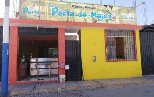 La Perla De Majes Polleria Y Parrilladas outside