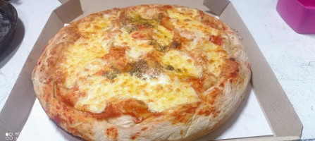 Pizzeria Giovanni's food