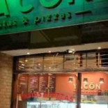 Loot Cerveceria outside