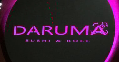 Daruma Sushi Roll logo
