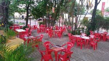 La Palmera outside