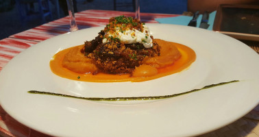 Cacique Siñani Nourriture