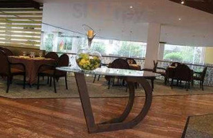 Tempora À l'intérieur