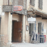 Pizzería Las Mil Y Una Exterior