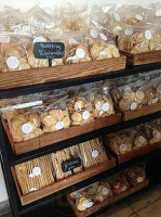 La Linda Panaderia Y Cafe À l'intérieur