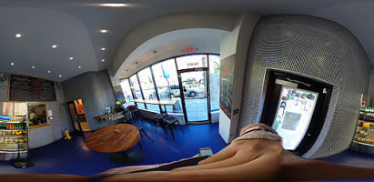 All Uso Nostro À l'intérieur