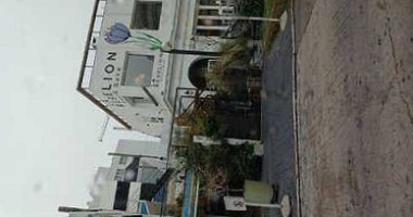 Larebelion À l'intérieur