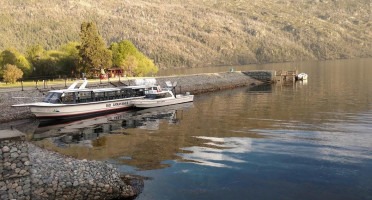 Oregon Grill And Cabins outside