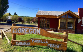 Oregon Grill And Cabins outside