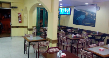 Toto's Villa Krause Comedor inside