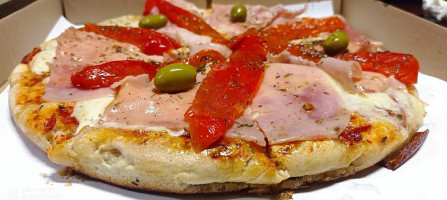 Pizzeria Giovanni's food
