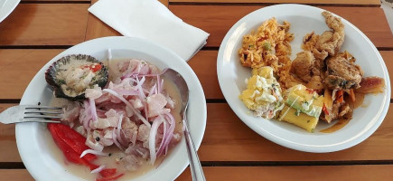 Challwa Pescados Y Mariscos