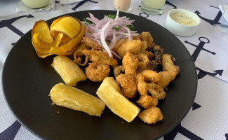 El Mirador food