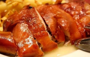 Lechones Avalos food