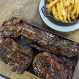 El Mangrullo Cocina Y Fuegos food