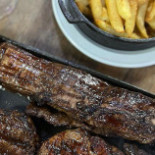 El Mangrullo Cocina Y Fuegos food