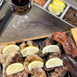 El Mangrullo Cocina Y Fuegos food