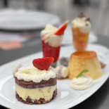 El Mangrullo Cocina Y Fuegos food