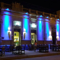 Sede Club Atletico Y Biblioteca Sarmiento Inside