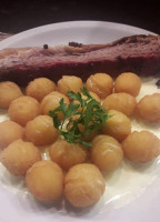 Sede Club Atletico Y Biblioteca Sarmiento Food