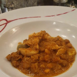 Camelia Sensi Comida