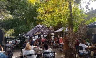 La Delfina outside