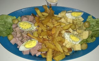 Far West Lomos Y Pachatas Comida