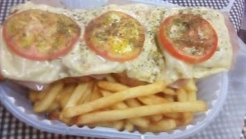 Myd Hamburgueseria Y Pool