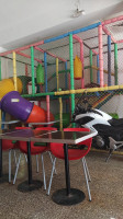 Burger Mania Gral Las Heras outside