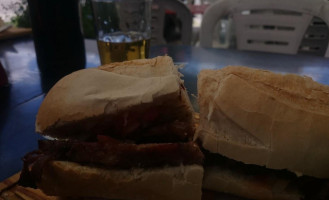 El Especialista Turdera Nourriture