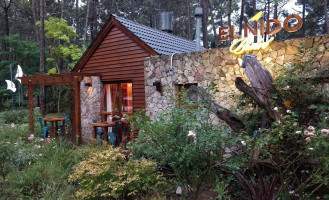 El Nido Bistro outside